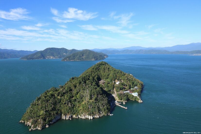 琵琶湖に浮かぶ隠れパワースポット【長浜市・竹生島】ガイド♪