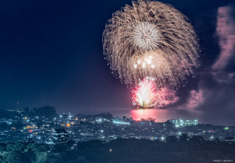 【しがライターReport】夏の終わりに「非密の花火大会」！5分間のささやかな花火が琵琶湖の空を彩ります。